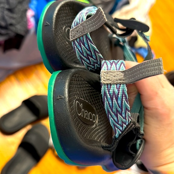 Big kids 4 or women’s 5.5 Chaco Z x 2 classic - Picture 5 of 7